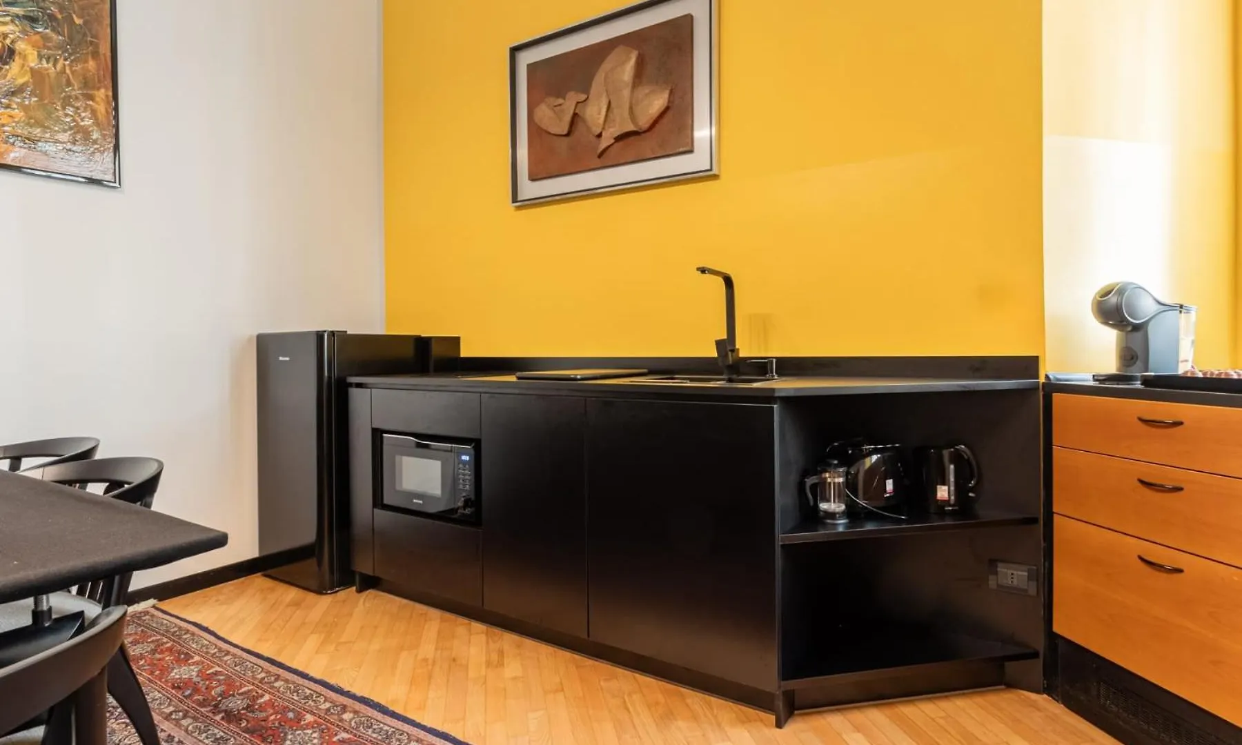 アパート Homeby, Appartamento Simonetta Porta Romana ミラノ